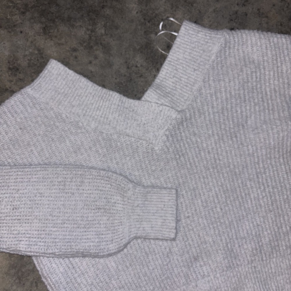 Pink Rose Sweater Womens Large Grey Knit Surplice Neck Side Slit High Low Hem